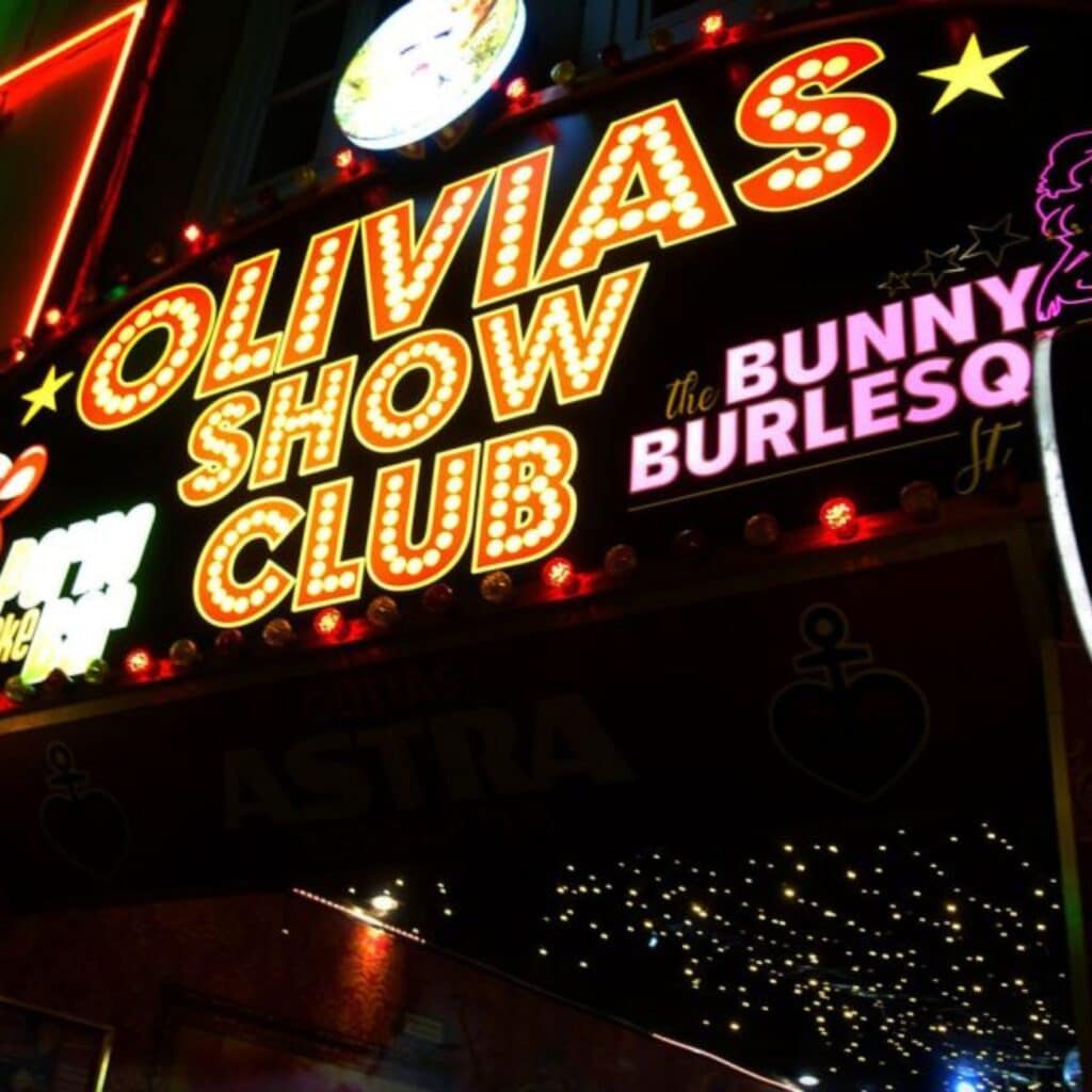Olivias Show Club Schild auf der Reeperbahn