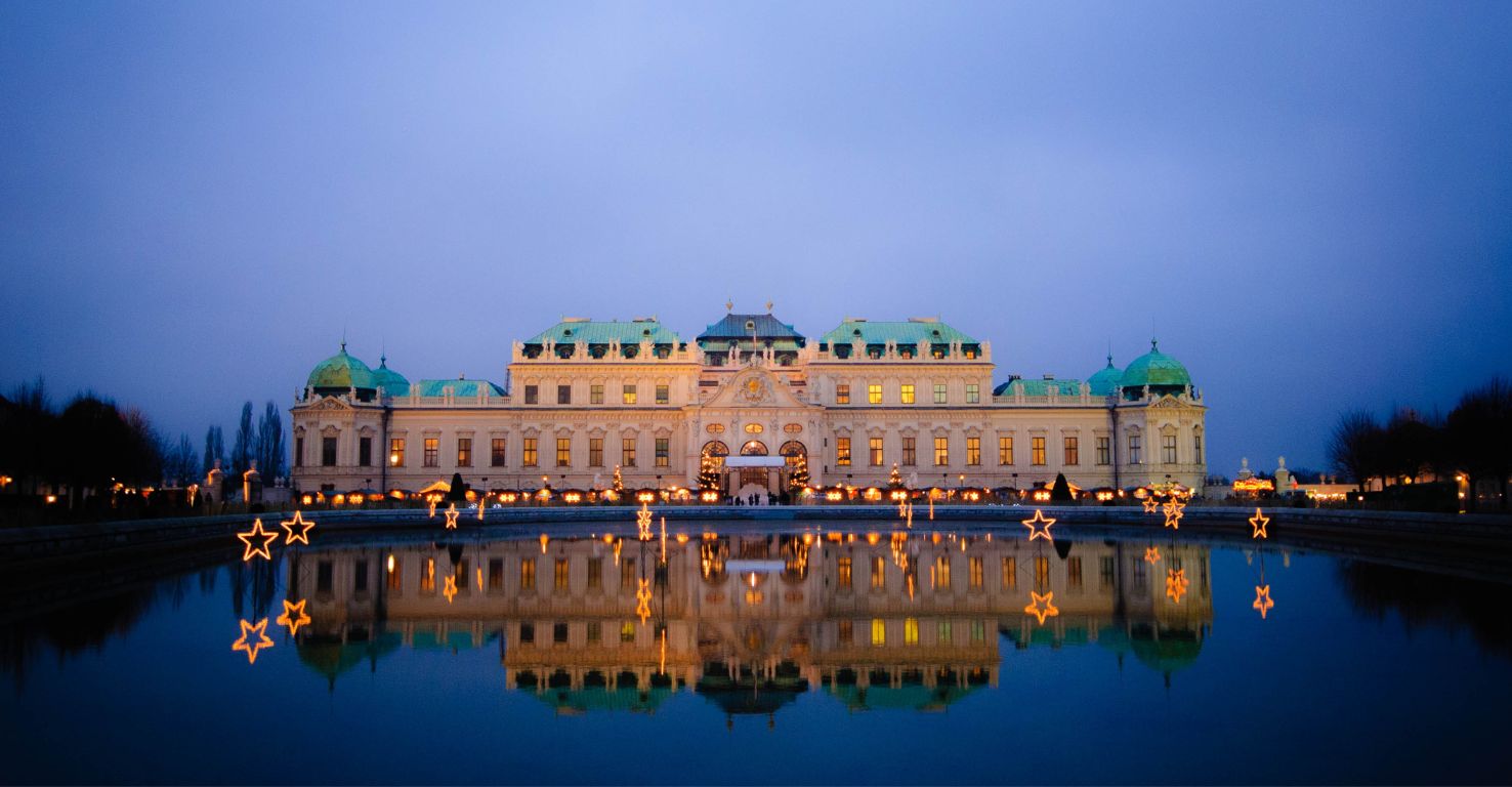 Wien Schloss Belvedere im Dunkeln