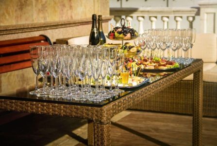 Empfang mit Essen und Trinken